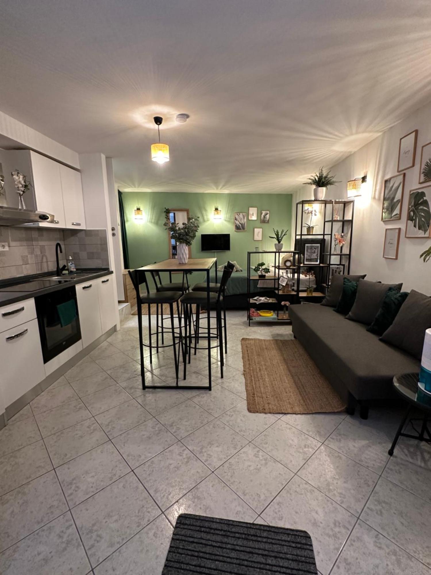 Apartment Avareen Verde Old-Town 150M To The Sea โรวีน ภายนอก รูปภาพ